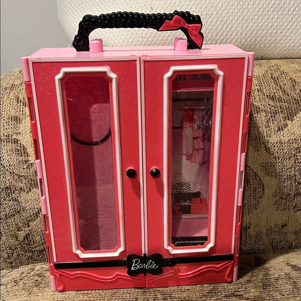 Barbie Pink and Black Jewelry Organizer
